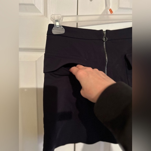 ❤️ 3/$15❤️ Sinequenone mini cargo skirt - Picture 2 of 6